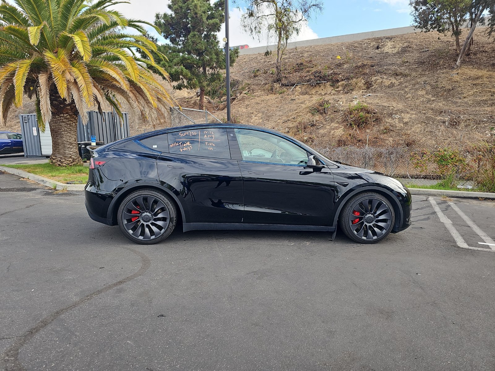 Used 2023 Tesla Model Y Performance AWD/4WD image 8