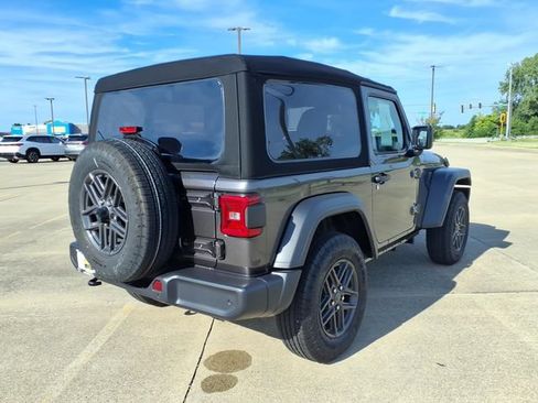 Used 2024 Jeep Wrangler Sport AWD/4WD image 21