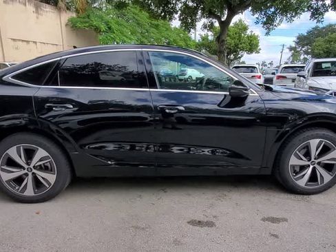 Certified 2024 Audi Q8 e-tron Premium Plus AWD/4WD image 8