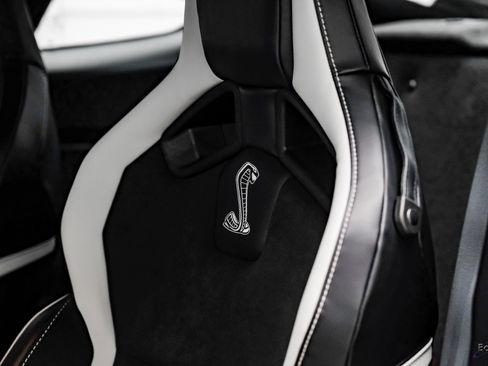 Used 2021 Ford Mustang Shelby GT500 w/ Carbon Fiber Track Pack image 46