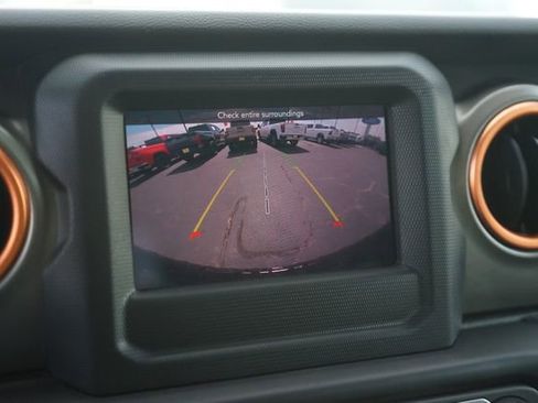 Used 2021 Jeep Wrangler Sport AWD/4WD image 23