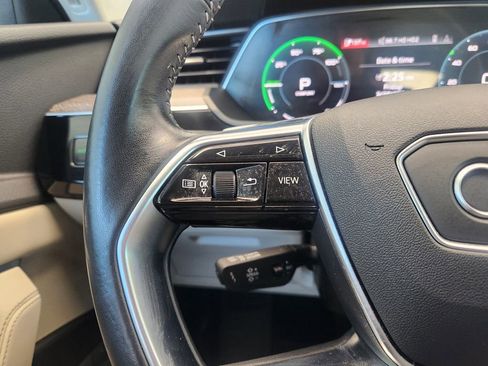Used 2021 Audi e-tron Premium Plus w/ Premium Plus Package image 29