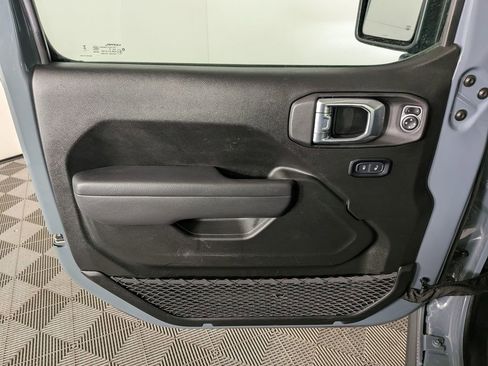 Certified 2025 Jeep Wrangler Unlimited Rubicon 4xe w/ Safety Group image 17