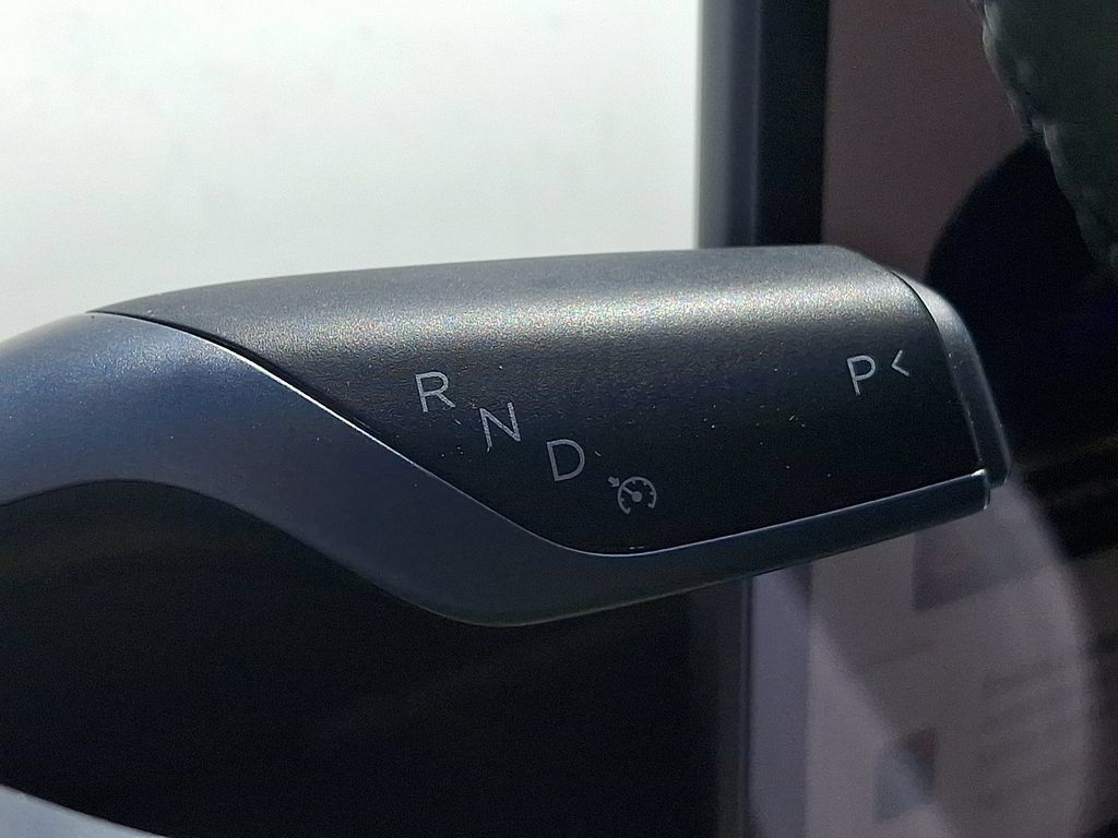 Used 2022 Tesla Model Y Long Range AWD/4WD image 15