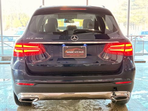 Used 2019 Mercedes-Benz GLC 300 4MATIC image 8