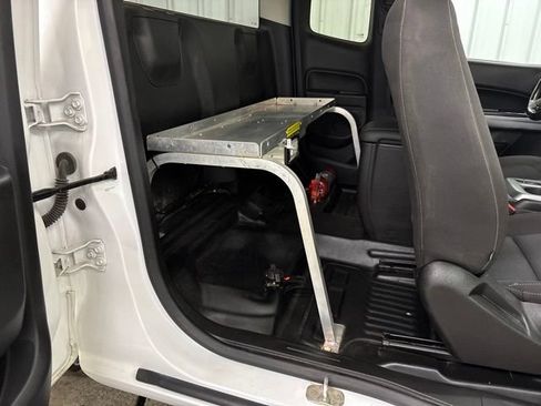 Used 2021 Chevrolet Colorado LT w/ Fleet Safety Package RWD image 12