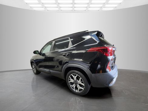 Used 2021 Kia Seltos EX image 5