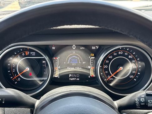 Used 2018 Jeep Wrangler Unlimited Sport S AWD/4WD image 17