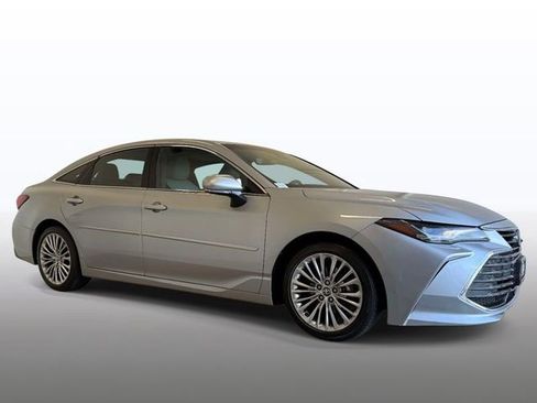 Used 2020 Toyota Avalon Limited w/ Advanced Safety Package FWD image 9