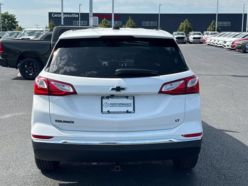 Used 2019 Chevrolet Equinox LT w/ LPO, Blackout Package FWD image 4