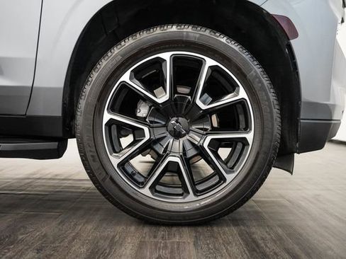 Used 2021 Chevrolet Tahoe RST w/ Luxury Package RWD image 44