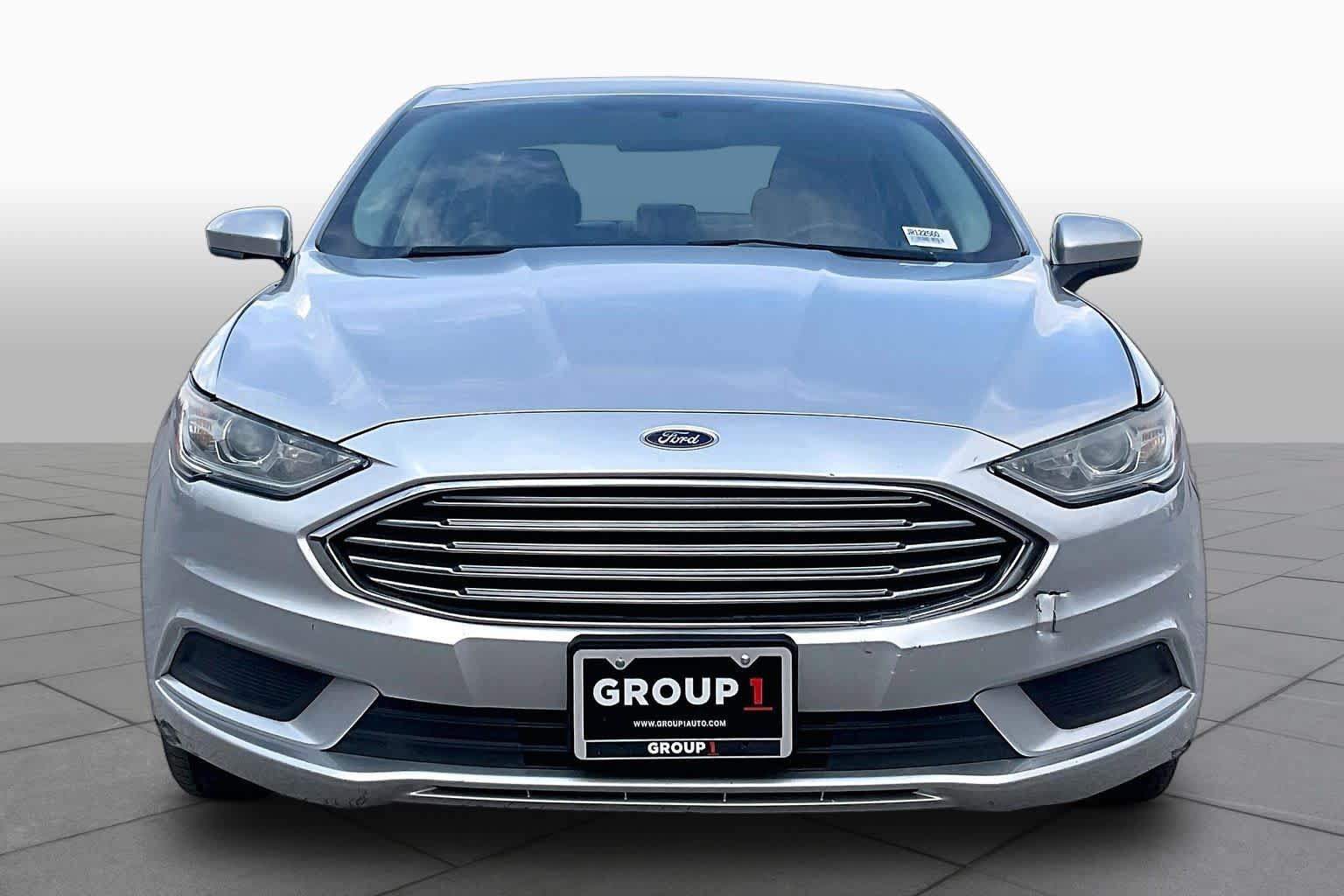 Used 2018 Ford Fusion S FWD image 4