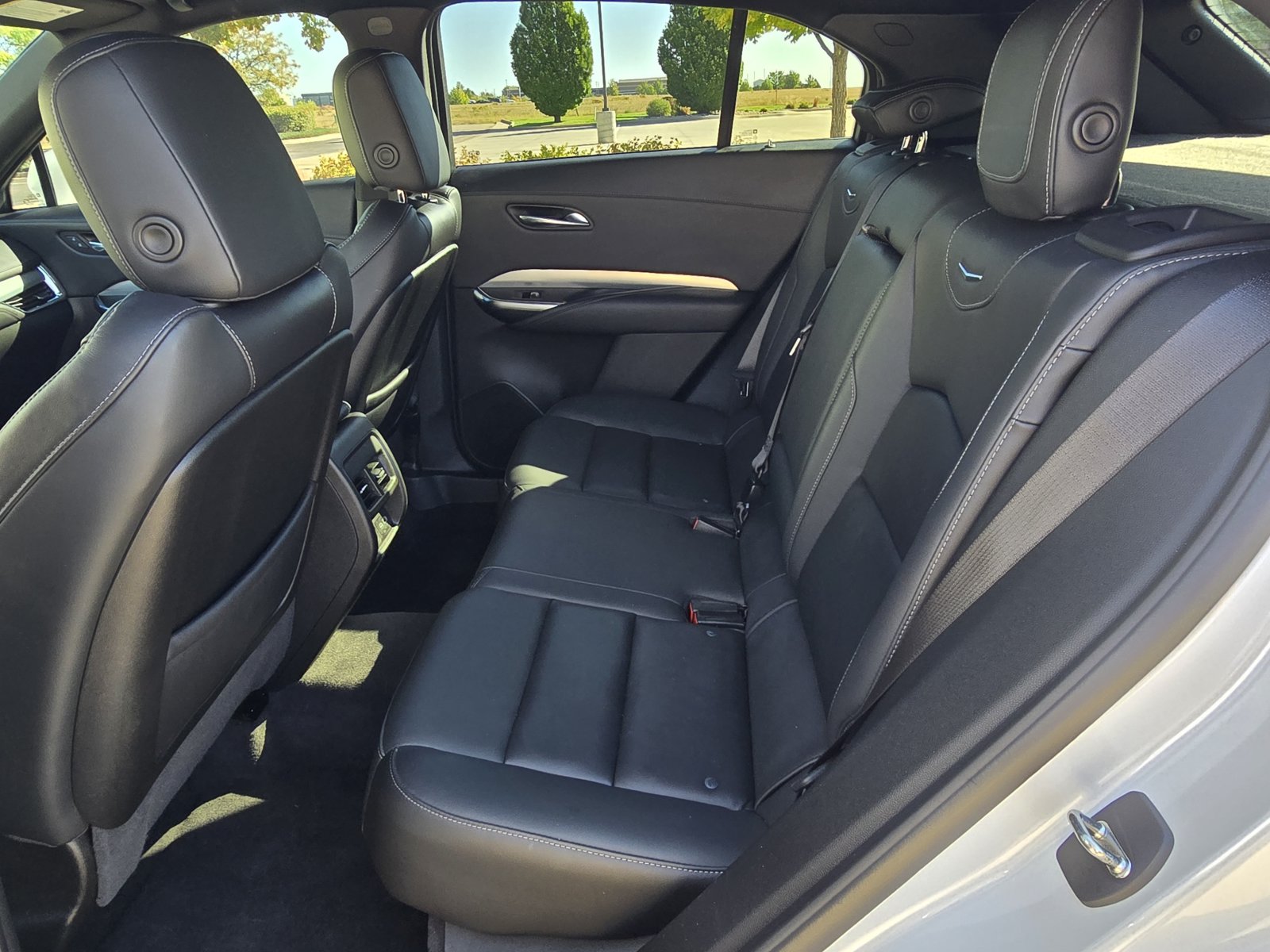 Used 2022 Cadillac XT4 Premium Luxury w/ Enhanced Visibility Package AWD/4WD image 15