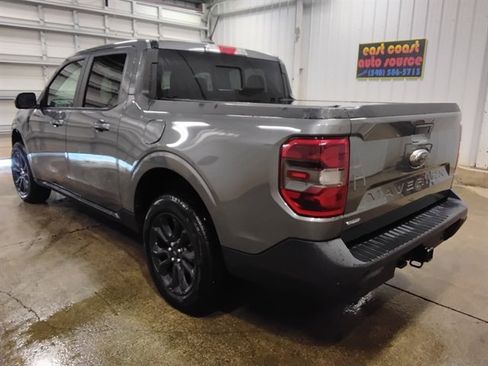 Used 2024 Ford Maverick Lariat w/ Black Appearance Package FWD image 6