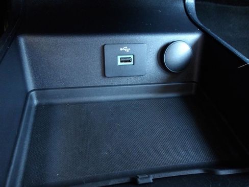 Used 2018 Ford Fusion S image 22