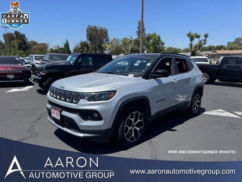 Used 2025 Jeep Compass Limited AWD/4WD image 1