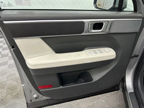 Used 2025 Hyundai Santa Fe SEL image 11