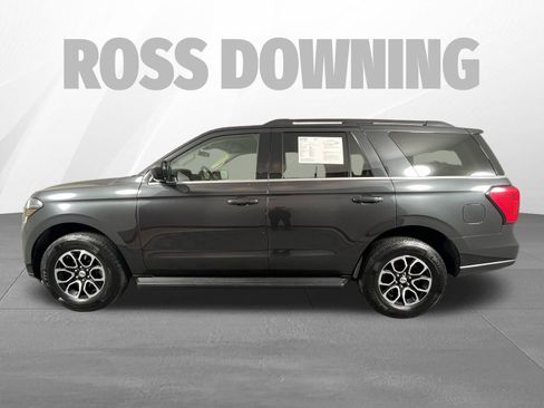 Used 2024 Ford Expedition XLT image 3