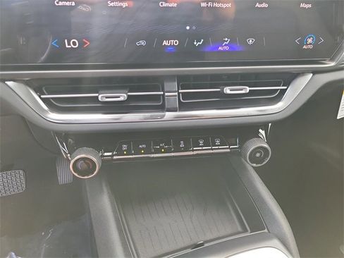 New 2026 Chevrolet Equinox EV LT image 33