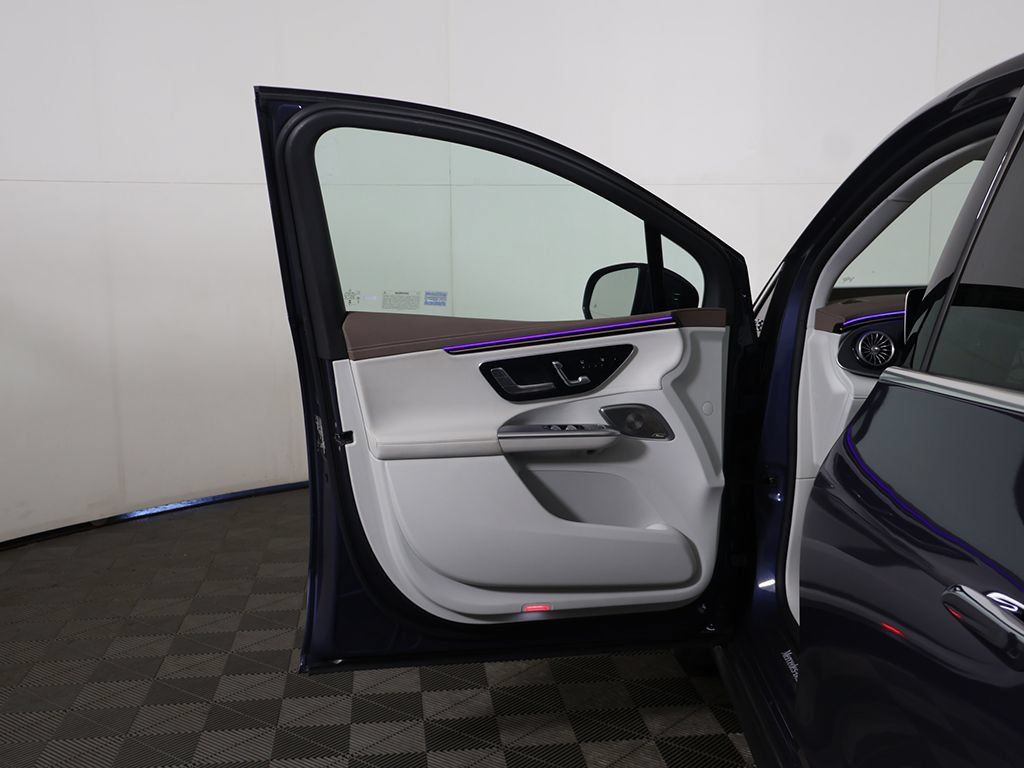 Used 2023 Mercedes-Benz EQE 350+ 4MATIC SUV w/ Exclusive Trim Package image 21