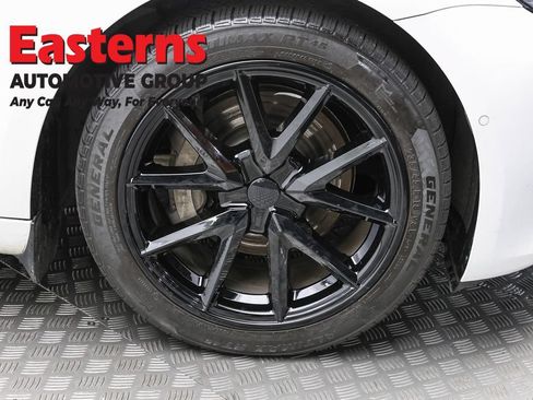 Used 2022 Tesla Model 3 Long Range AWD/4WD image 24