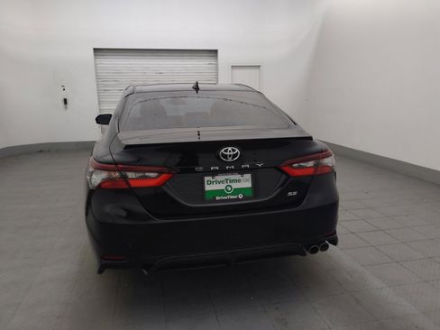 Used 2021 Toyota Camry SE FWD image 6