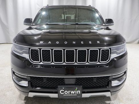 Used 2023 Jeep Wagoneer Series II AWD/4WD image 7