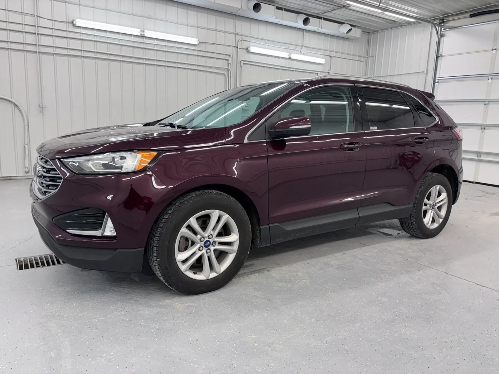 Used 2020 Ford Edge SEL w/ Convenience Package AWD/4WD image 9