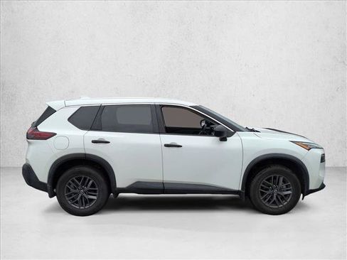 Used 2021 Nissan Rogue S FWD image 4