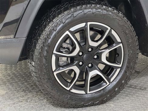 Certified 2024 Jeep Compass Trailhawk image 9