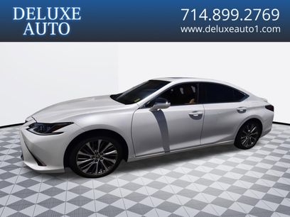 Used 2021 Lexus ES 300h w/ Premium Package