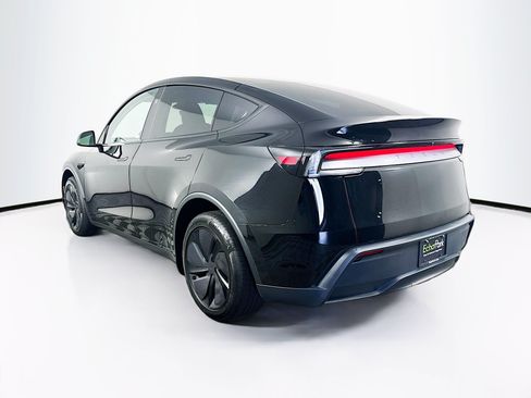 Used 2026 Tesla Model Y Long Range RWD image 5