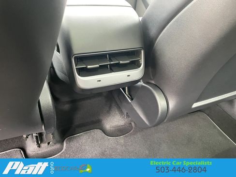 Used 2023 Tesla Model Y Long Range AWD/4WD image 50