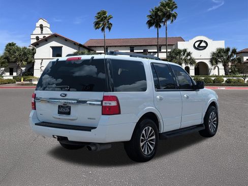 Used 2016 Ford Expedition XLT RWD image 2