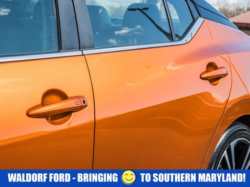 Used 2023 Nissan Sentra SR w/ SR Premium Package image 16