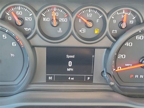 New 2026 Chevrolet Silverado 1500 W/T image 4