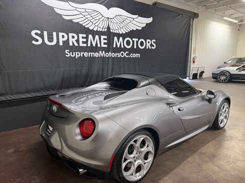 Used 2018 Alfa Romeo 4C Spider w/ Convenience Group - Spider image 17