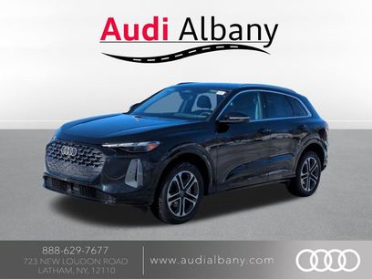 Certified 2025 Audi Q5 2.0T Premium w/ Convenience Package