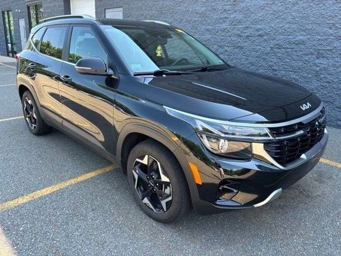 Certified 2024 Kia Seltos EX AWD/4WD image 1