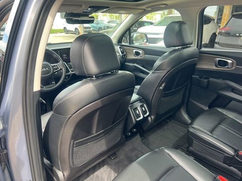 Certified 2023 Kia Sorento X-Line EX AWD/4WD image 10