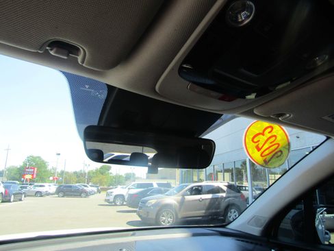 Used 2023 Kia Sorento S w/ Panoramic Sunroof Package image 17