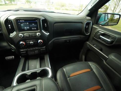 Used 2022 GMC Sierra 1500 AT4 w/ AT4 Preferred Package AWD/4WD image 15