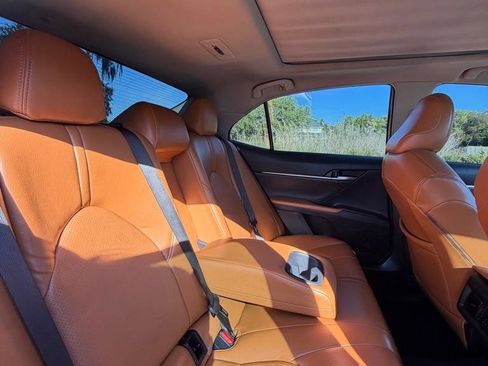 Used 2021 Toyota Camry XSE image 17