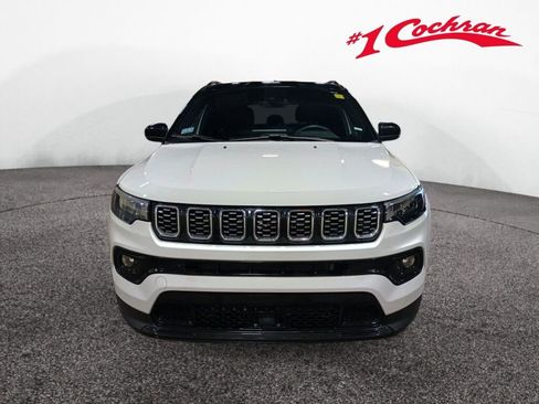 Used 2024 Jeep Compass Limited image 28