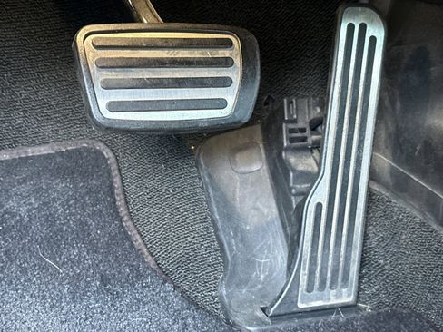 Used 2016 Chevrolet Corvette Stingray Coupe w/ 2LT Preferred Equipment Group image 41