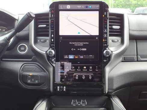 New 2026 RAM 2500 Laramie AWD/4WD image 24