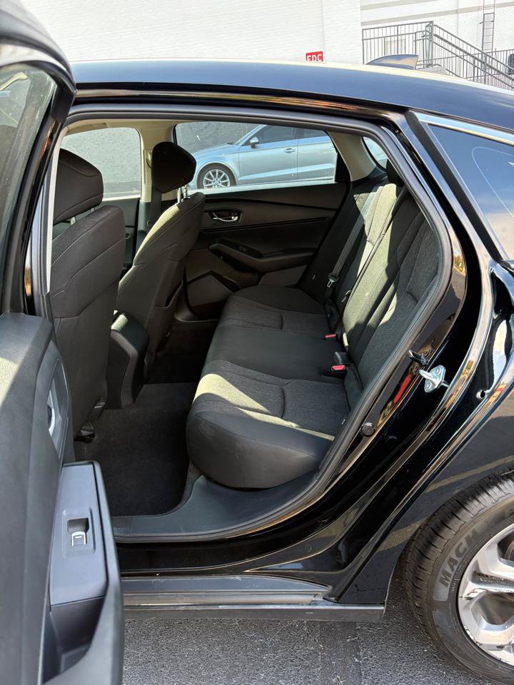 Used 2023 Honda Accord EX image 12