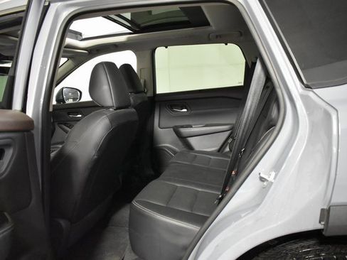 Certified 2023 Nissan Rogue SL w/ SL Premium Package image 30