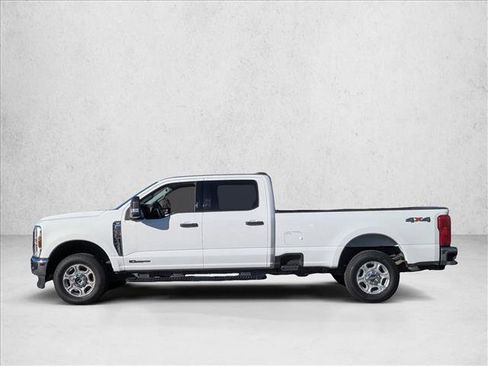 Used 2024 Ford F250 XLT image 8