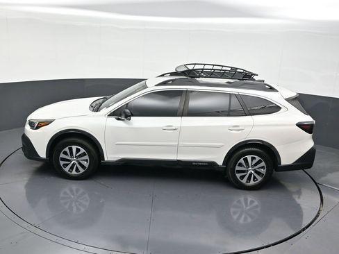 Used 2021 Subaru Outback 2.5i image 16